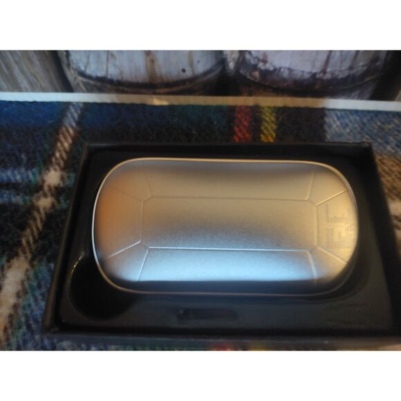 1 Silver Rechargeable Portable Handwarmer Double-Sided Heating USB Pocket Heater - Picture 6 of 8